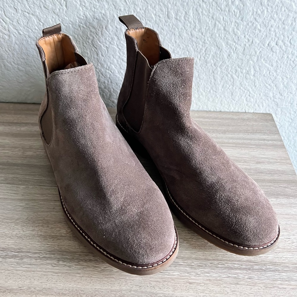 Steve Madden Mens Highline Chelsea Boot Mens Size 8.5 Taupe Suede Ankle Boots